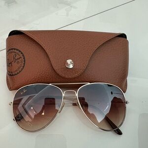 Ray-Ban Aviator Sunglasses with Brown Gradient Lenses